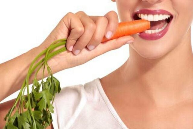 The girl ate raw carrots